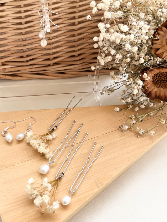 Baby’s breath hair pins